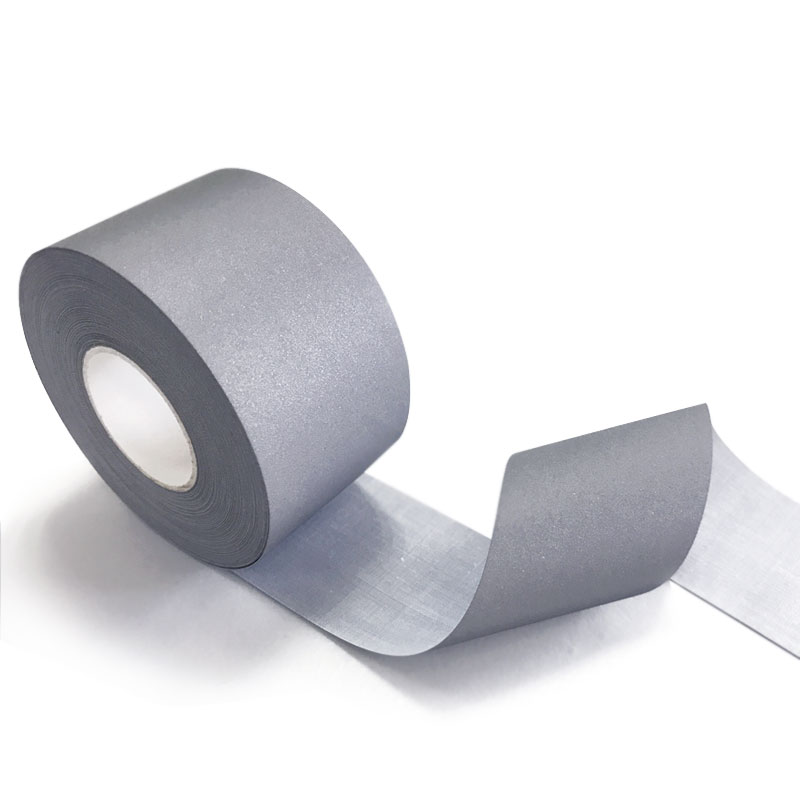 耐水洗、干洗亮銀TC反光布 亮度＞420